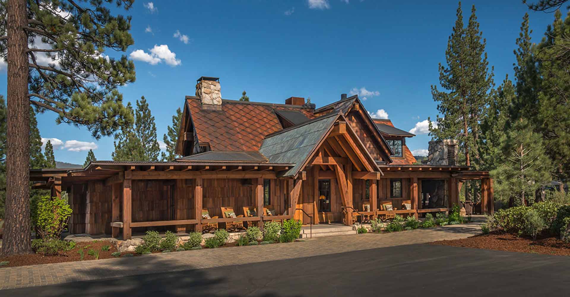 Lahontan Lodge exterior