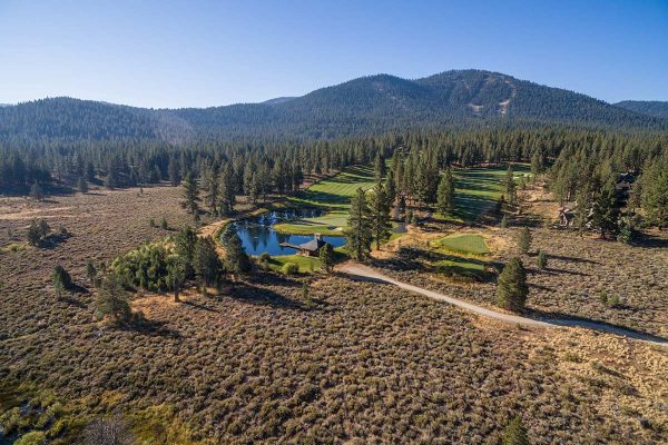 Beautiful Boathouse Lahontan