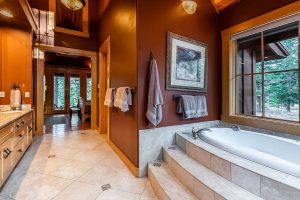 Truckee Lahontan Luxury home for sale - 8455 Lahontan Drive