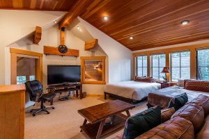 Truckee Lahontan Luxury home for sale - 8455 Lahontan Drive