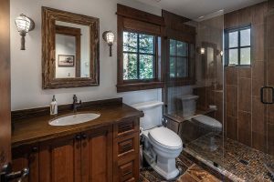 WEB-22-Lahontan-Realty-Home-16-guest-bathroom
